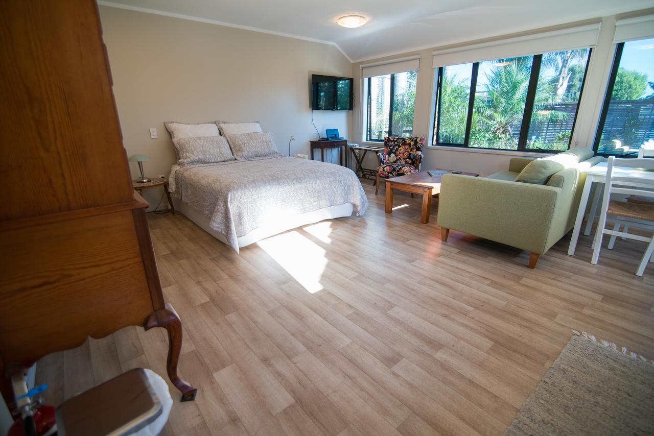 Terry And Cindy'S Bed And Breakfast Оукланд Екстериор снимка