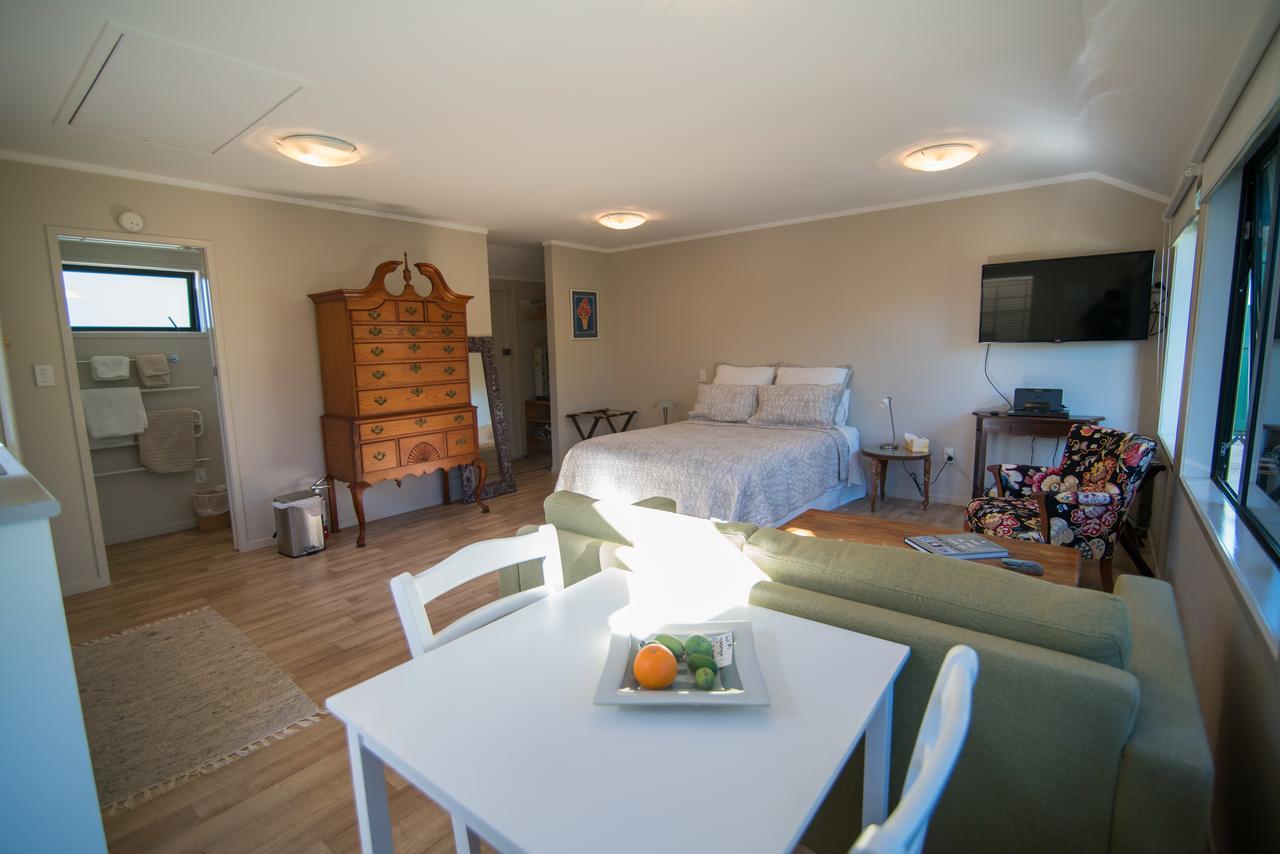Terry And Cindy'S Bed And Breakfast Оукланд Екстериор снимка